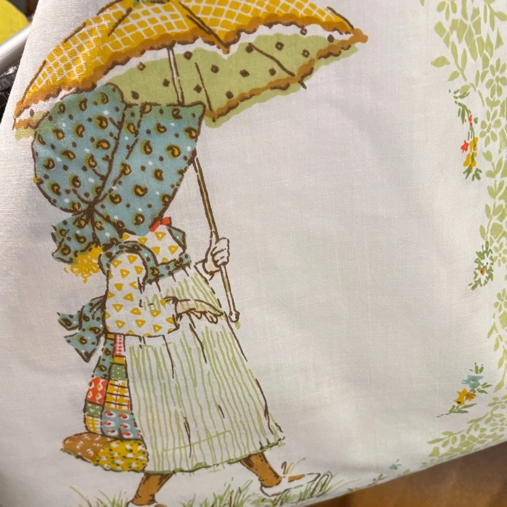 Holly Hobbie Yellow and White Vintage 1970’s Style‎ Bedding full flat 123